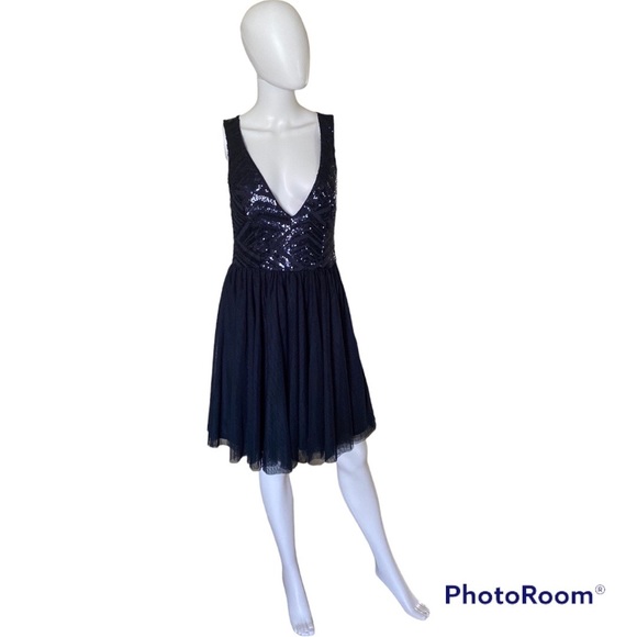 TRIXXI Sequin v-neck illusion back dress with mesh skirt sz. 11 - Picture 2 of 6